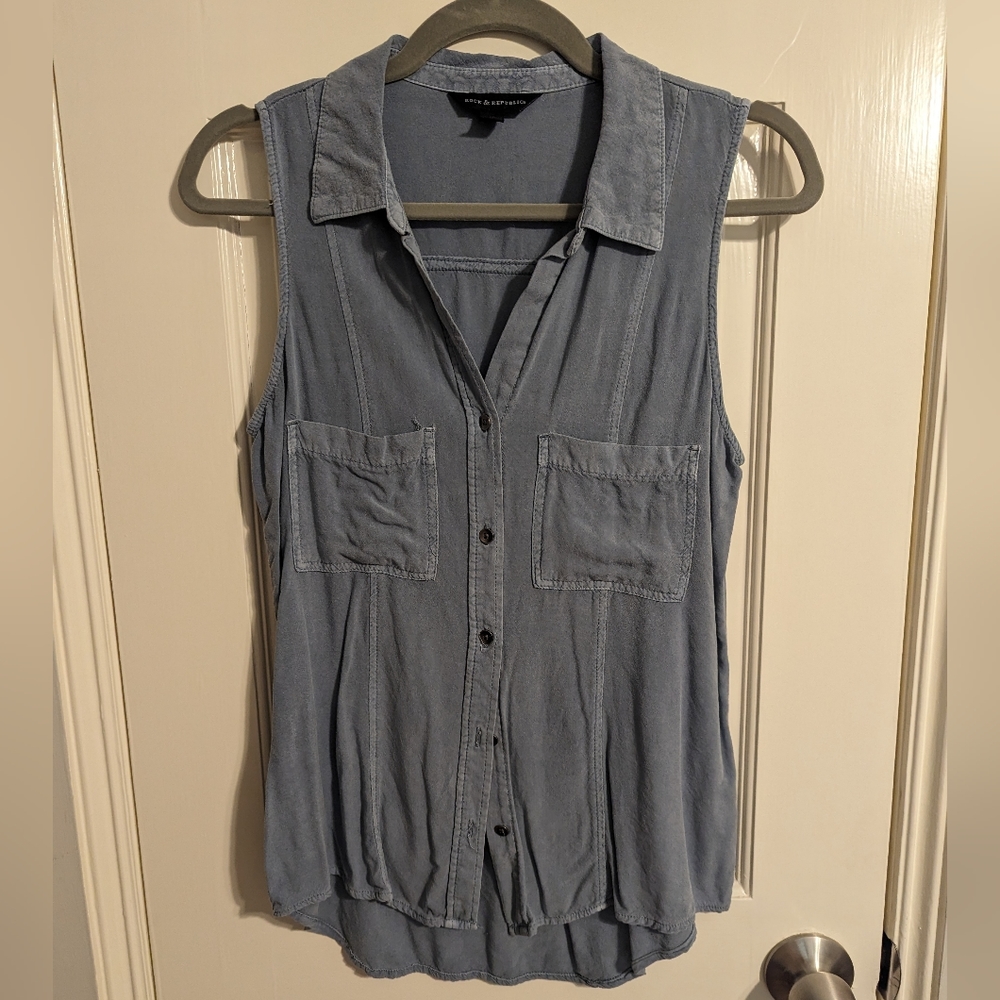 Button down tank